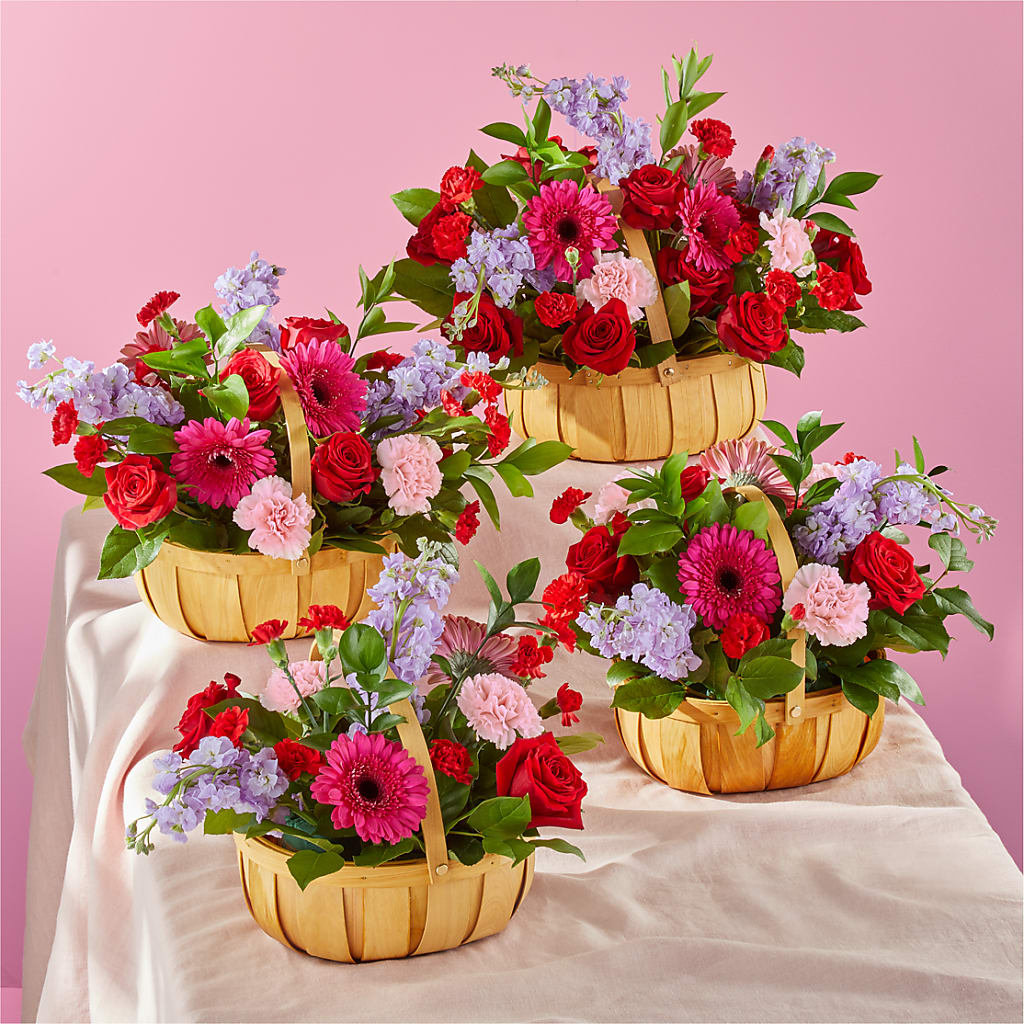 Pink Picnic Basket – Sensation Flowers Boutique Inc, Miami FL