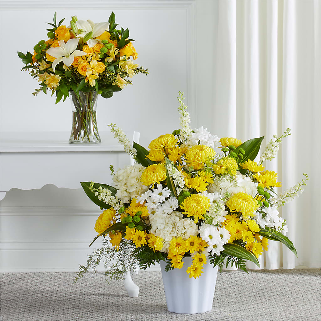 Warm Remembrance Bundles – Sensation Flowers Boutique Inc, Miami FL